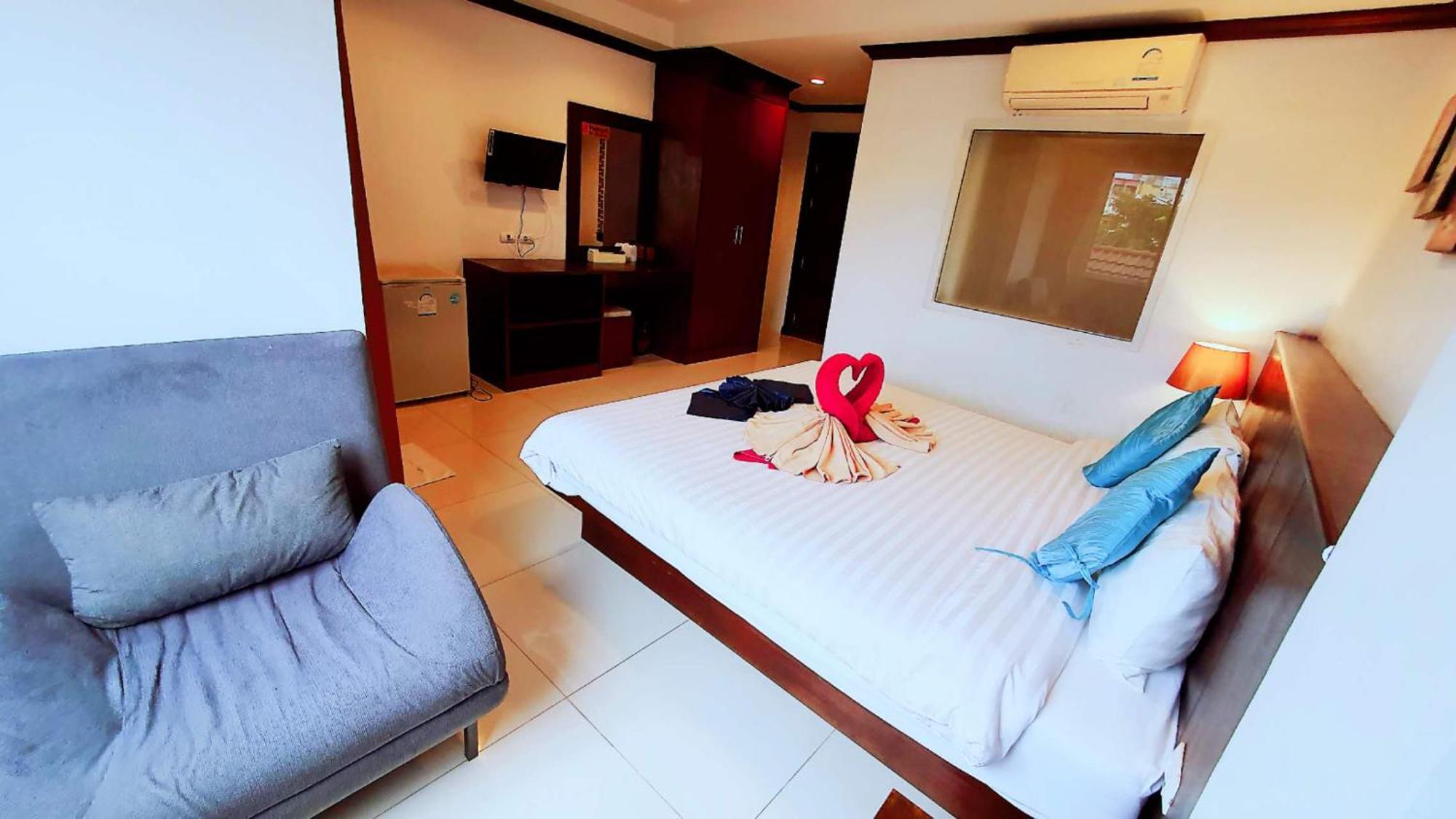 Hotel 水果天堂旅馆 Patong Exterior foto